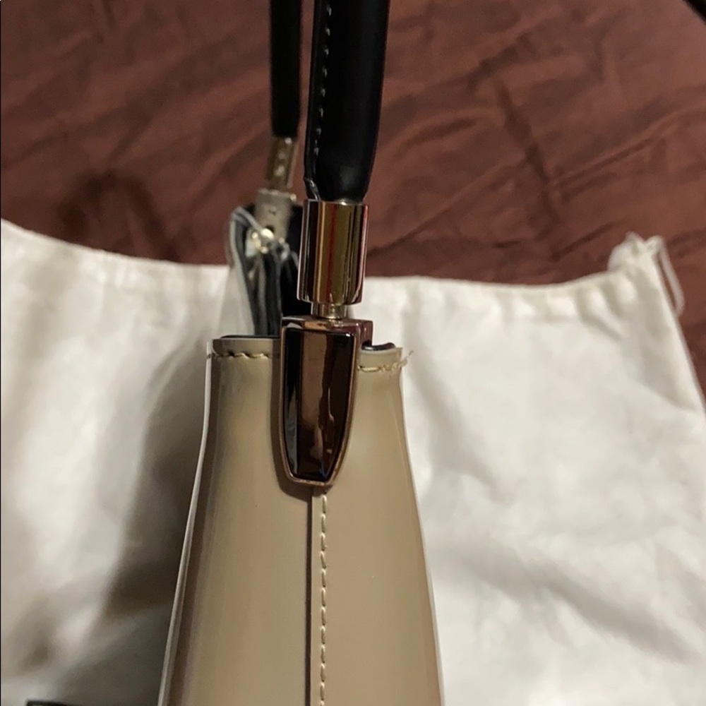Beijo Handbag. NWOT! - Picture 5 of 16